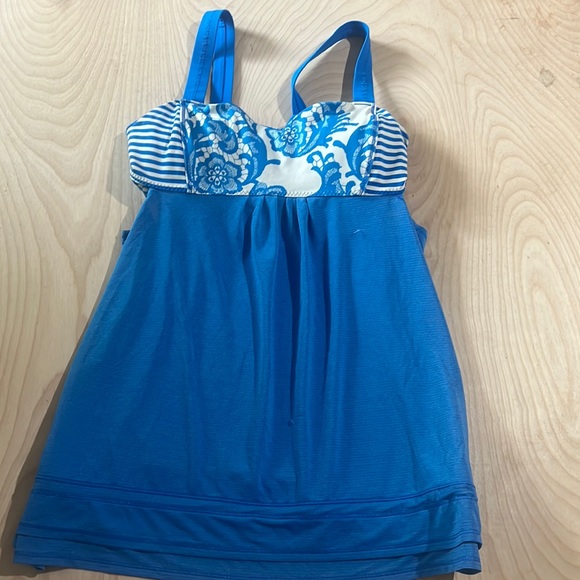 lululemon athletica Tops - Lululemon tank top size 8